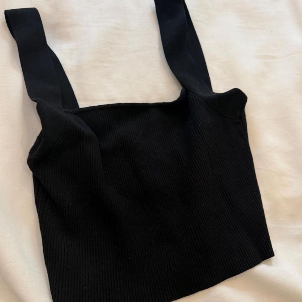 Mimosa Women's Black Crop-top